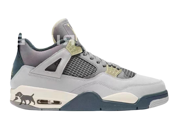 JORDAN 4 RETRO