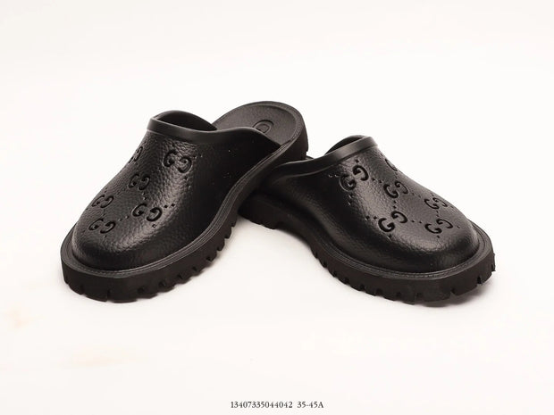 MEN&#8217;S SLIP ON SANDAL BLACK