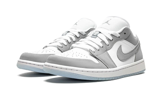 AIR JORDAN 1 LOW "WHITE / WOLF GREY"