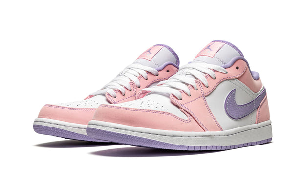 AIR JORDAN 1 LOW SE
"Arctic Punch"