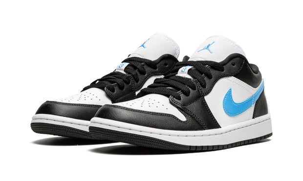 AIR JORDAN 1 LOW
"Black / University Blue"