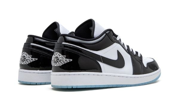 JORDAN 1 LOW SE
"Concord"