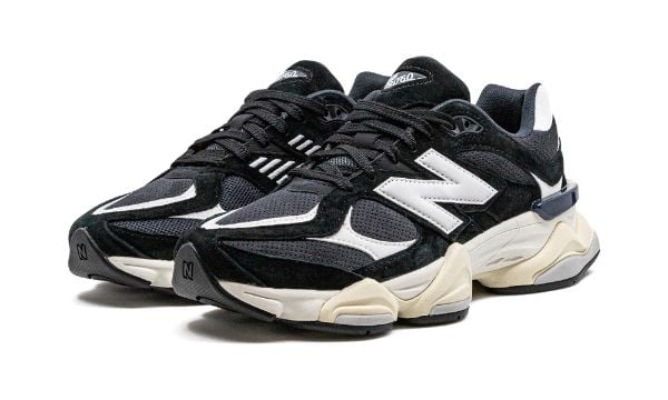 NEW BALANCE 9060 "Black / White"